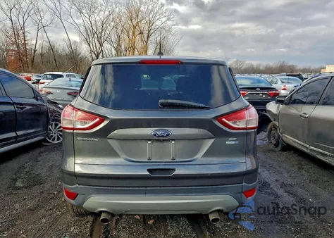 2015 Ford Escape Se z USA, uszkodzony, nr VIN 1FMCU9GX4FUB67466